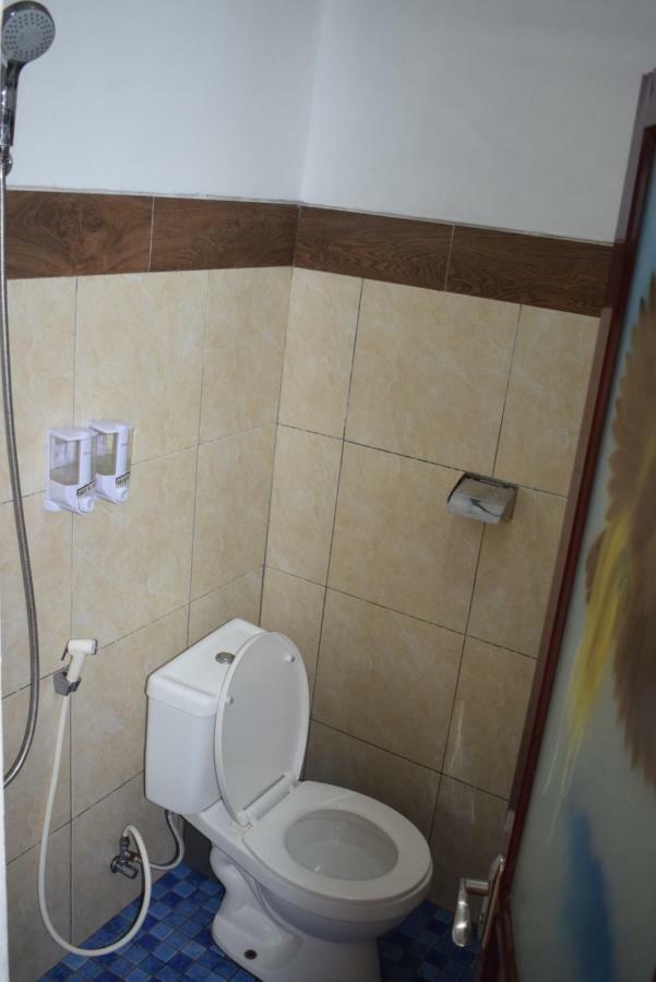 Safsia Homestay Toyapakeh Exterior photo
